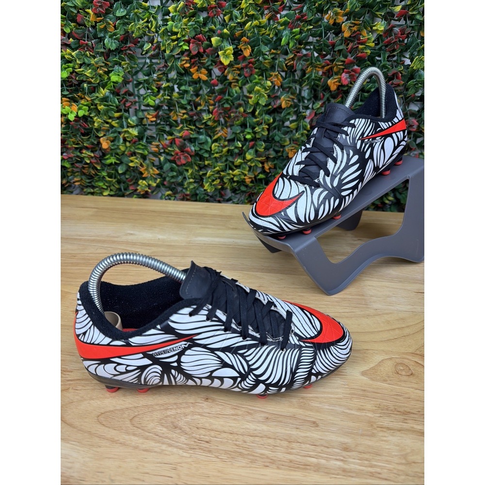 Nike Hypervenom Phade II NJR FGR 820115-061 Black White Crimson Cleat Youth 5.5Y